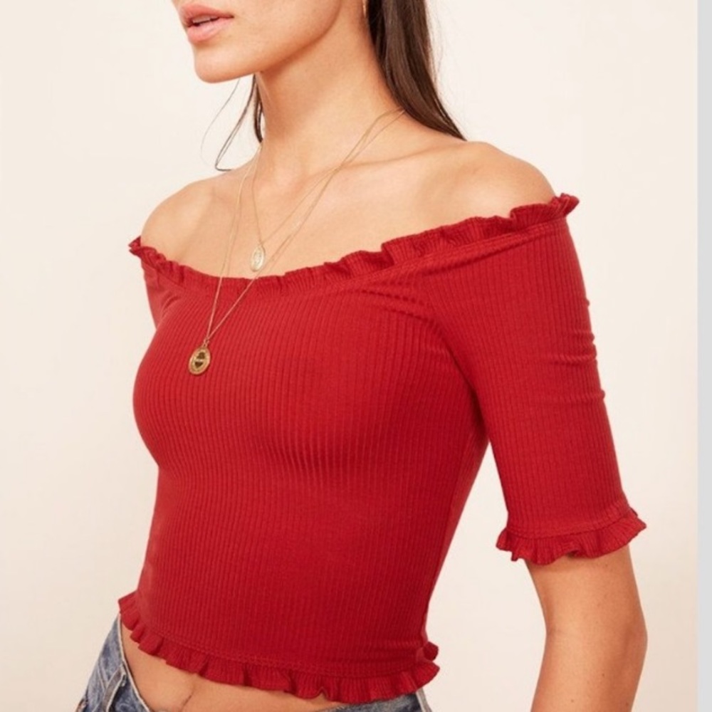 Reformation Augustina Crop Top in Cherry Size S